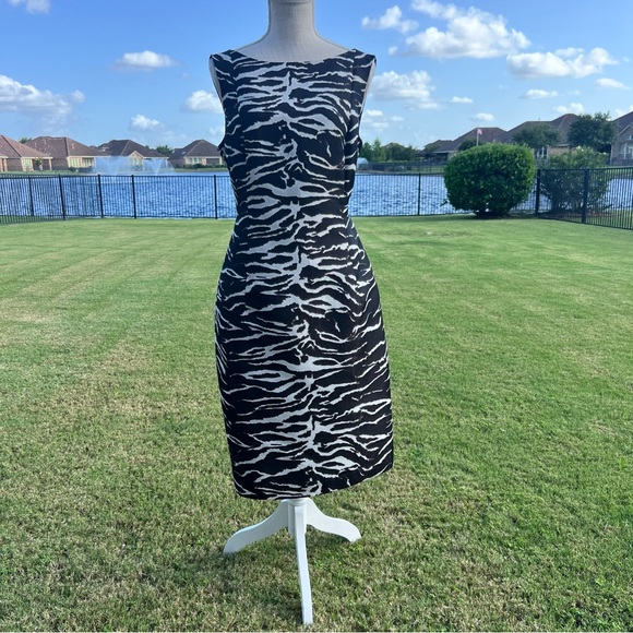 Lafayette 148 Zebra Print Sleeveless sheath  Dress - Picture 1 of 6
